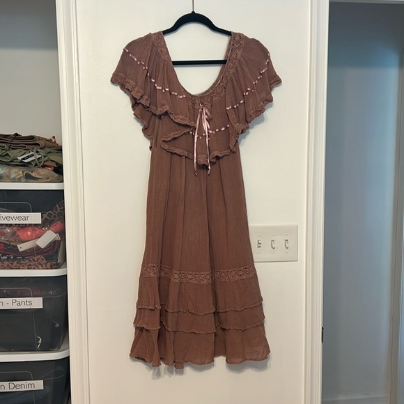 Jen's Pirate Booty x Free People Boho Mauve Off-Shoulder Ruffle Dress - Picture 2 of 15